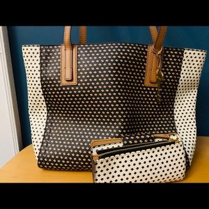 Large Fossil zippered tote with matching wallet